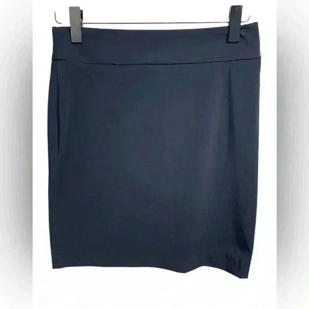San Francisco Stretchy Skirt, Navy Blue, Back Zipper Size 8